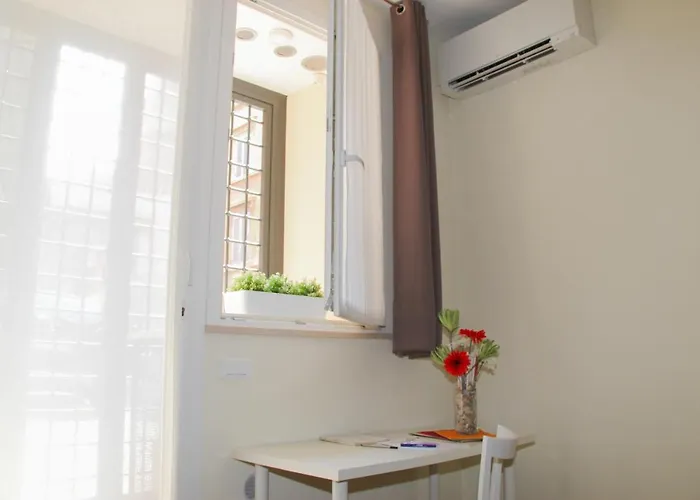 Domus Divi - Nel Cuore Di Tatil Evi *